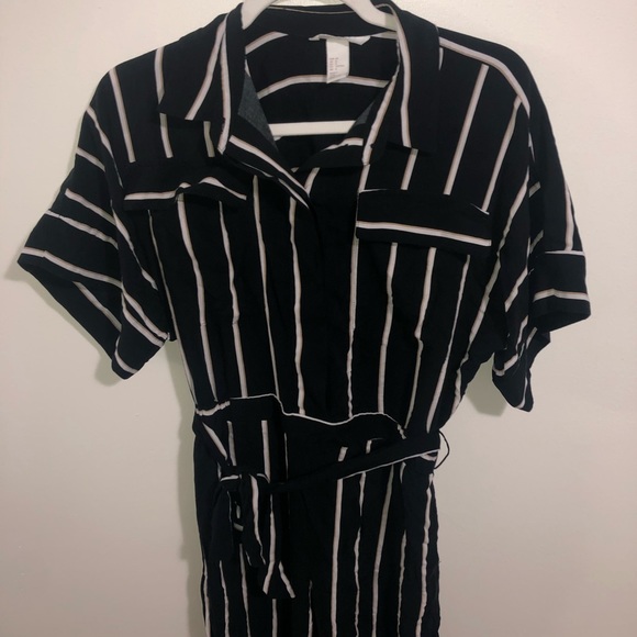 H&M Pants - H&M black, white, tan stripped jumpsuit belted wide leg lightweight 8